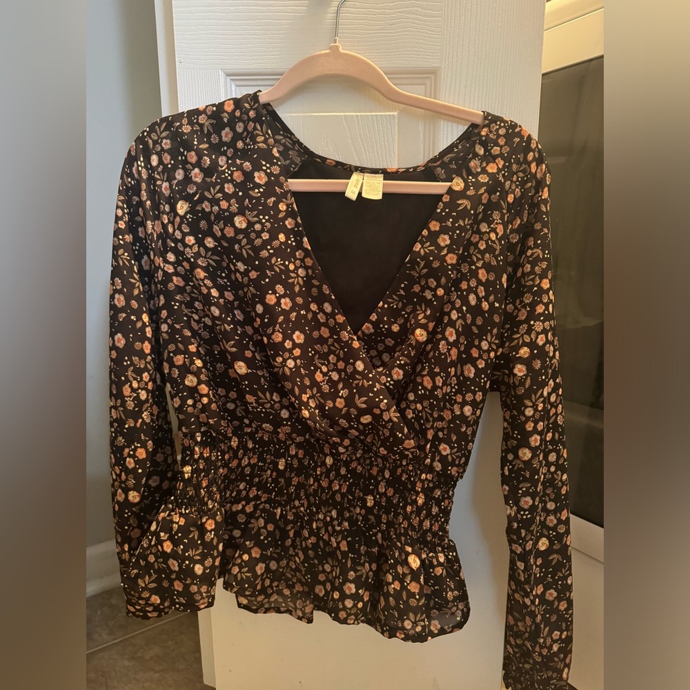 Cute floral top